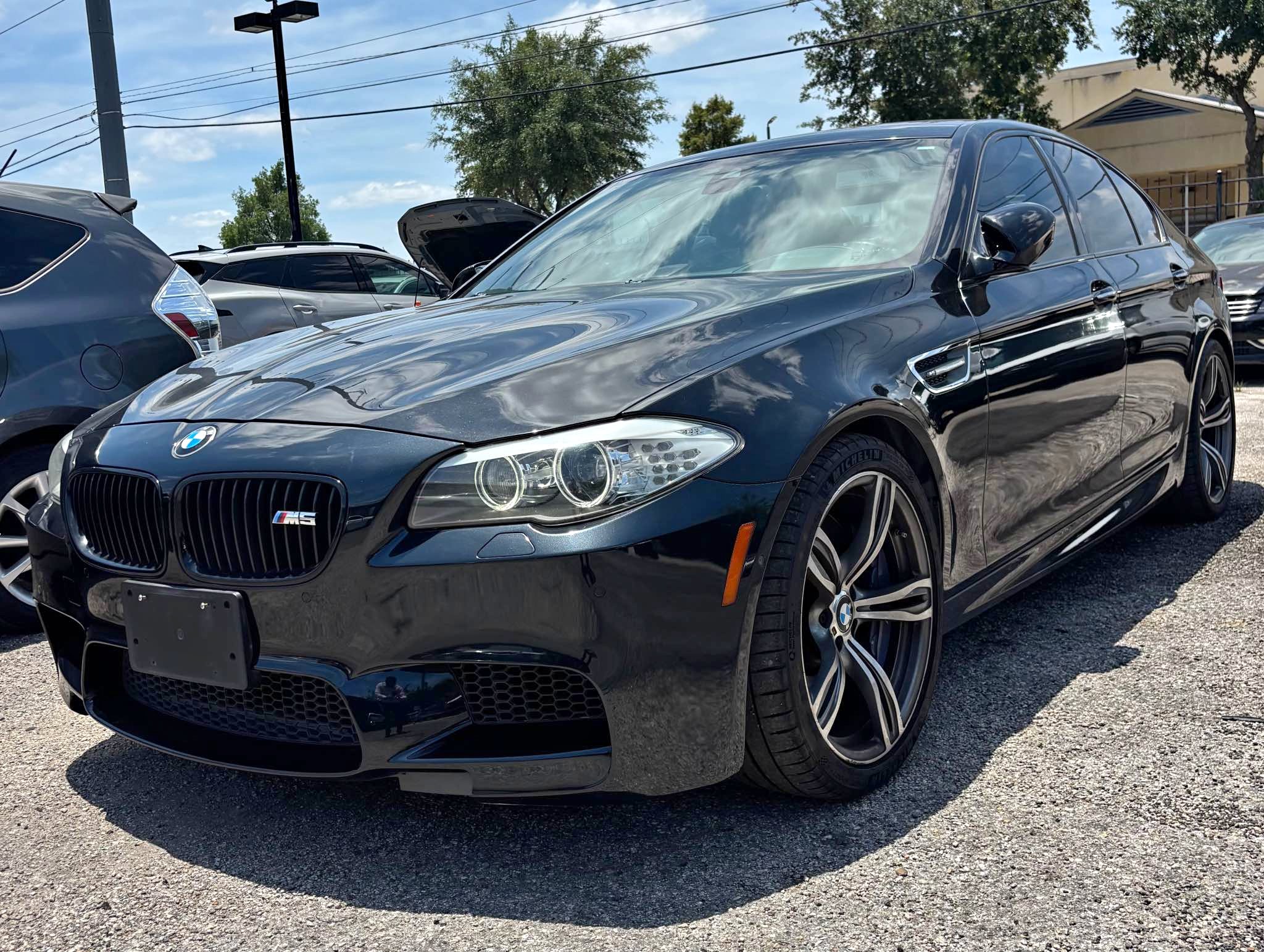2013 BMW M5 - Sedan 4D