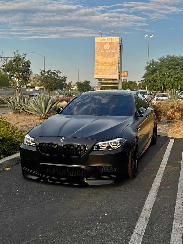 2013 BMW M5 - Sedan 4D