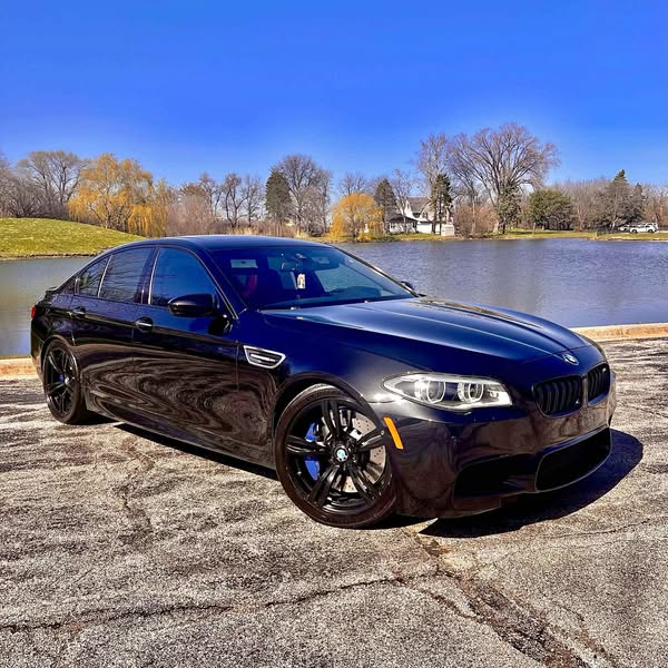 2015 BMW M5 - Sedan 4D