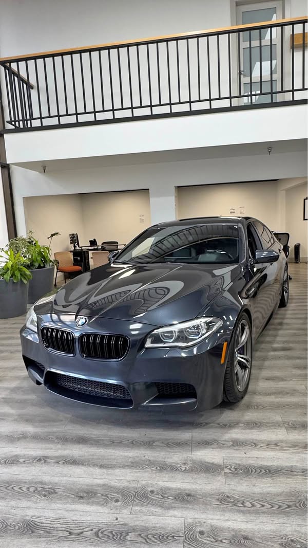 2014 BMW M5 - Sedan 4D