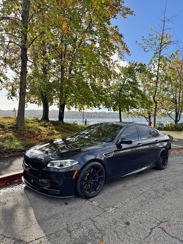 2016 BMW M5 - Sedan 4D