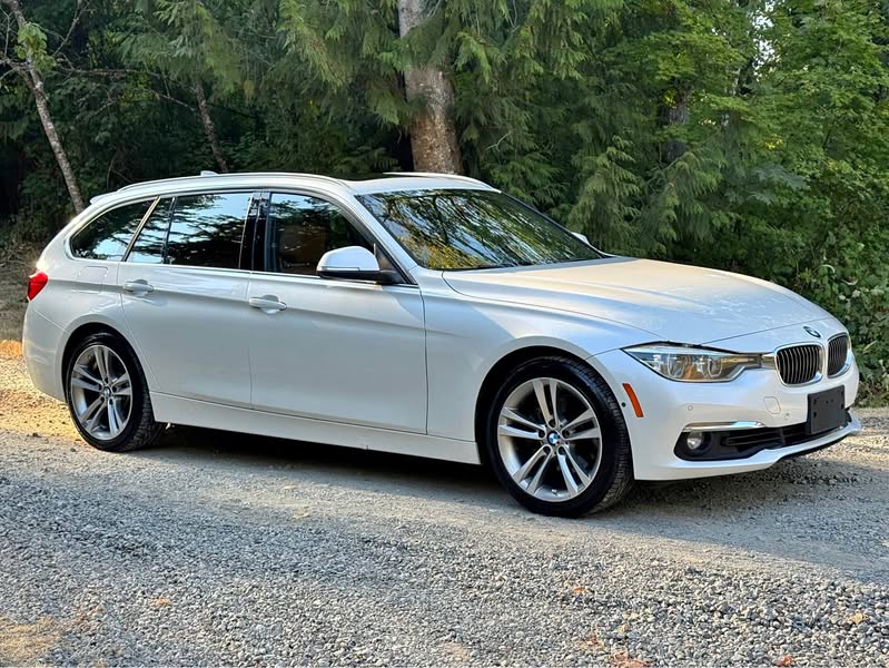2016 BMW 3 Series - 328i xDrive Sport Wagon 4D