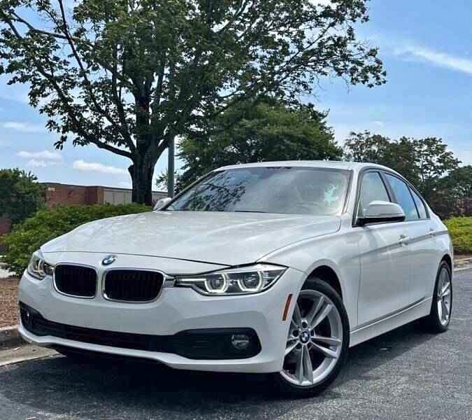 2018 BMW 3 Series - 320i Sedan 4D