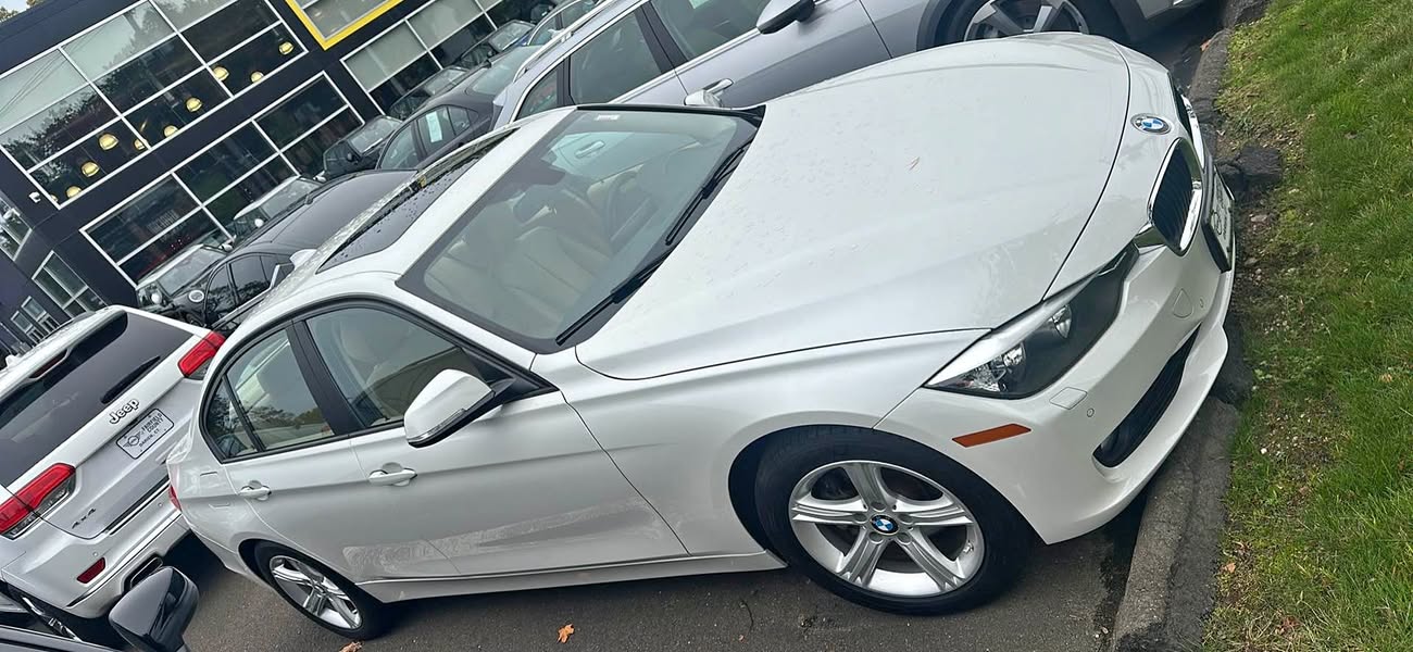 2015 BMW 3 Series - 328i xDrive Sedan 4D