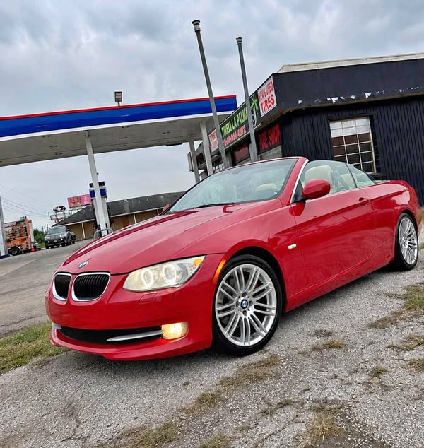 2013 BMW 3 Series - 328i Convertible 2D