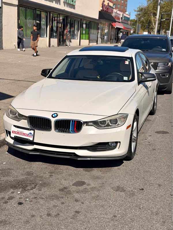 2013 BMW 3 Series - 328xi Sedan 4D