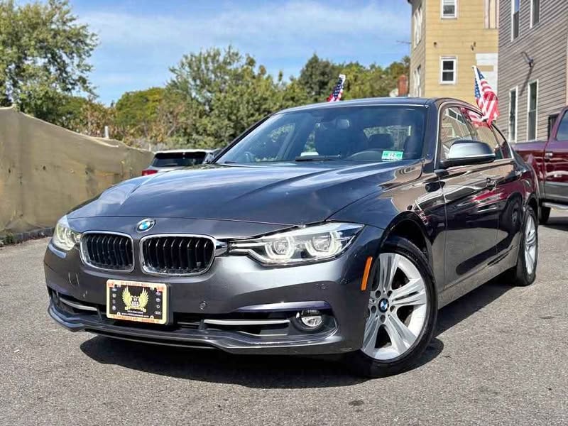 2018 BMW 3 Series - 330i xDrive Sedan 4D