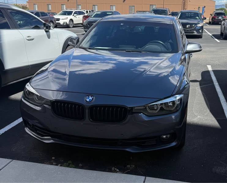 2018 BMW 3 Series - 330i Sedan 4D