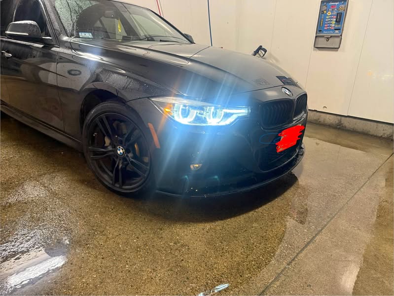 2018 BMW 3 Series - 330i Sedan 4D