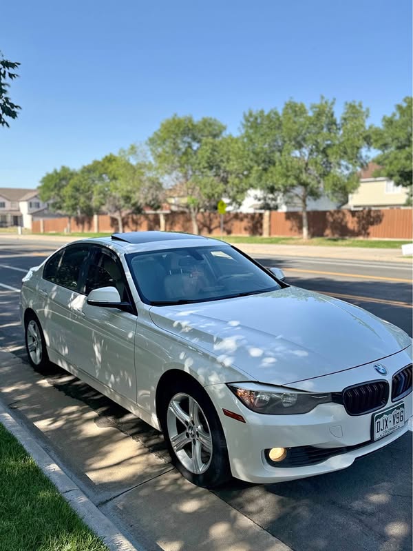 2012 BMW 3 Series - 328i xDrive Sedan 4D