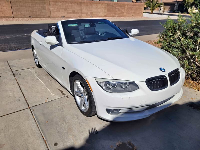 2013 BMW 3 Series - 328i Convertible 2D