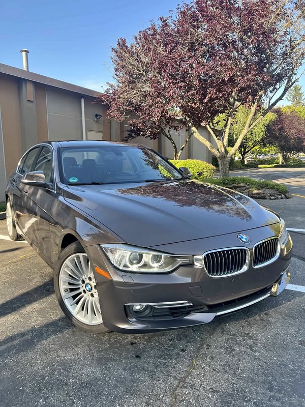 2012 BMW 3 Series - 328i Sedan 4D