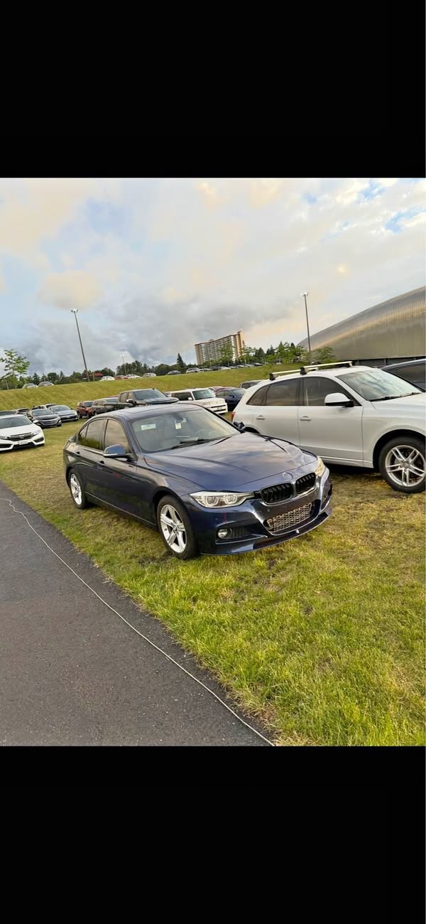 2016 BMW 3 Series - 328i xDrive Sedan 4D