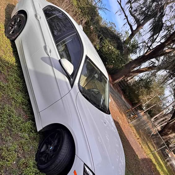 2014 BMW 3 Series - 320i xDrive Sedan 4D