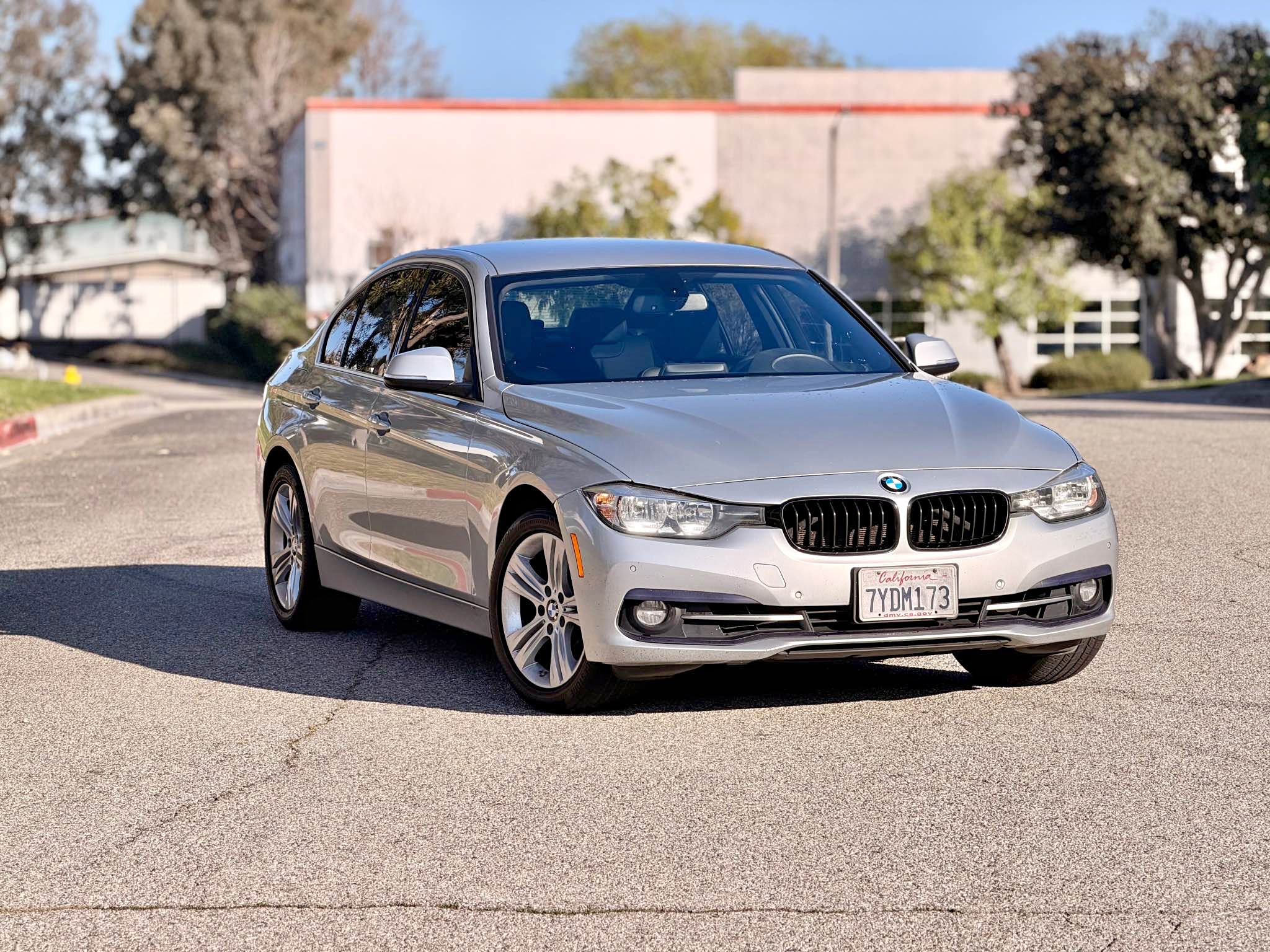 2017 BMW 3 Series - 330i Sedan 4D