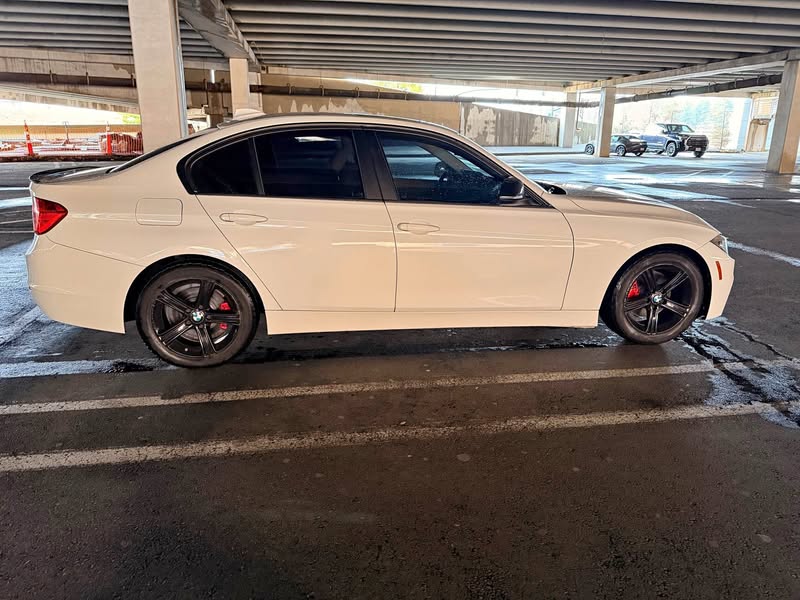 2014 BMW 3 Series - 320i xDrive Sedan 4D
