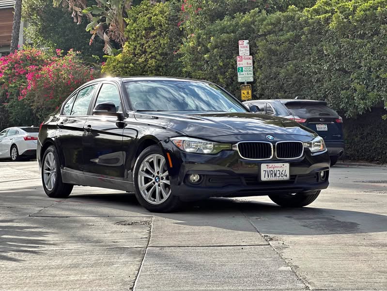 2016 BMW 3 Series - 320i Sedan 4D