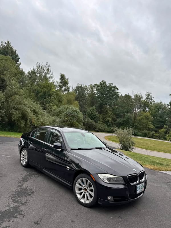 2012 BMW 3 Series - 328i xDrive Sedan 4D
