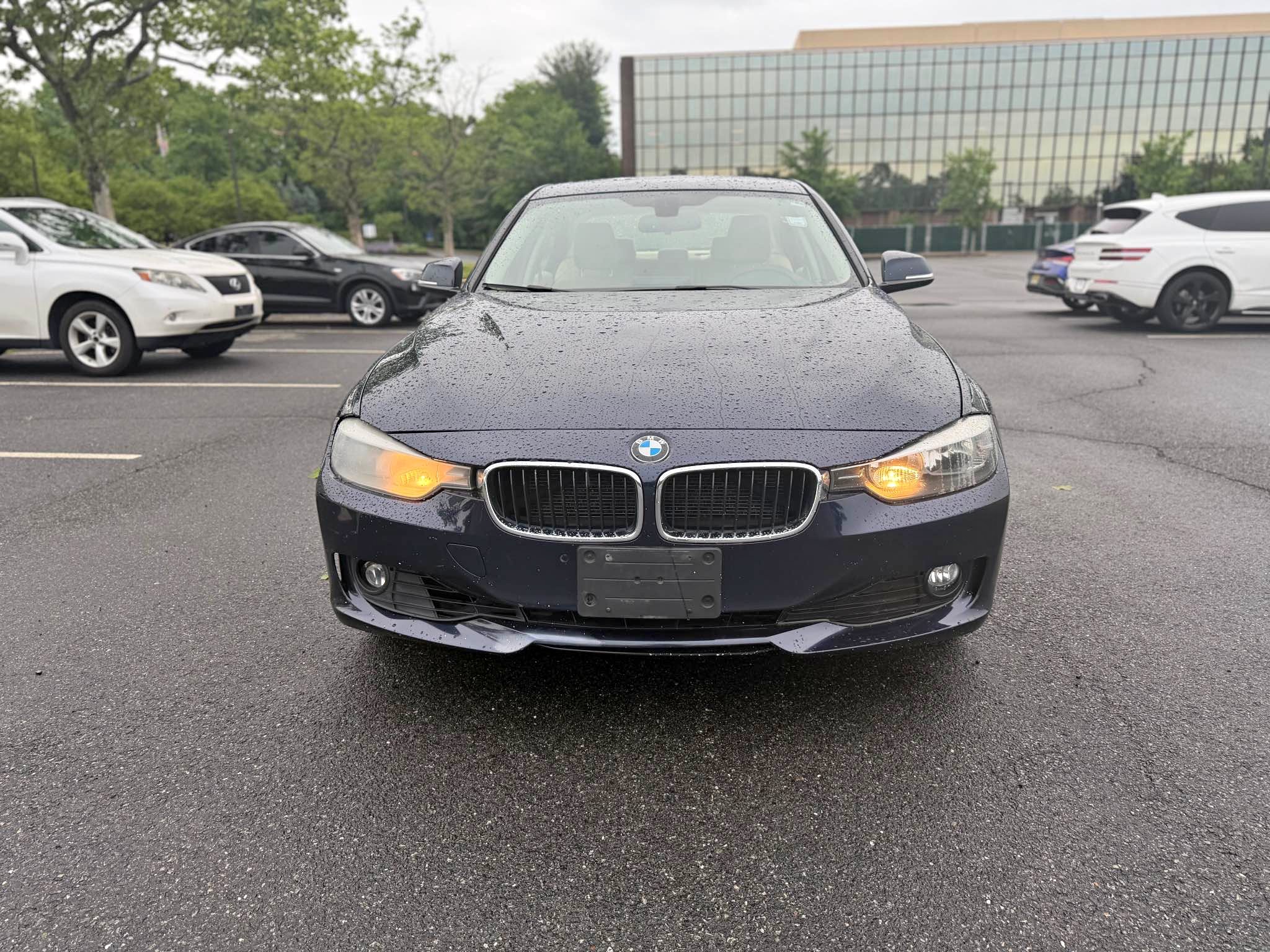 2014 BMW 3 Series - 320i xDrive Sedan 4D