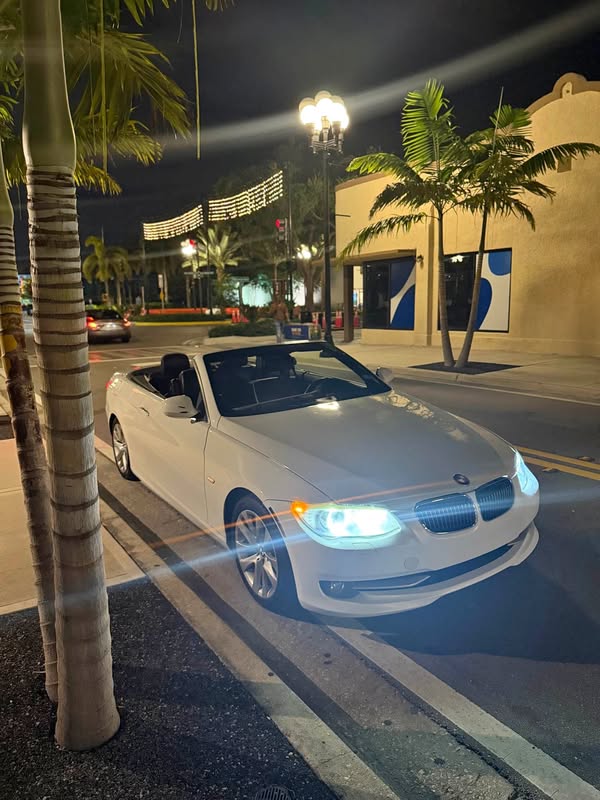 2013 BMW 3 Series - 328i Convertible 2D