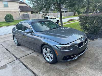 2017 BMW 3 Series - 330i Sedan 4D
