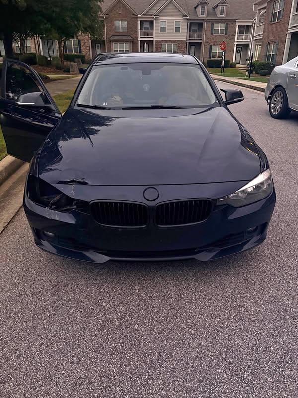 2015 BMW 3 Series - 328i Sedan 4D