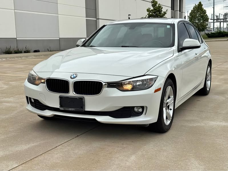 2014 BMW 3 Series - 320i xDrive Sedan 4D