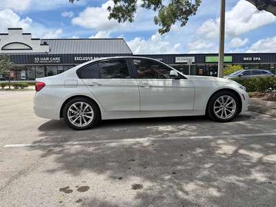 2018 BMW 3 Series - 320i Sedan 4D