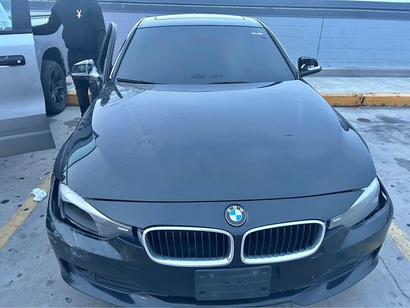 2018 BMW 3 Series - 320i xDrive Sedan 4D