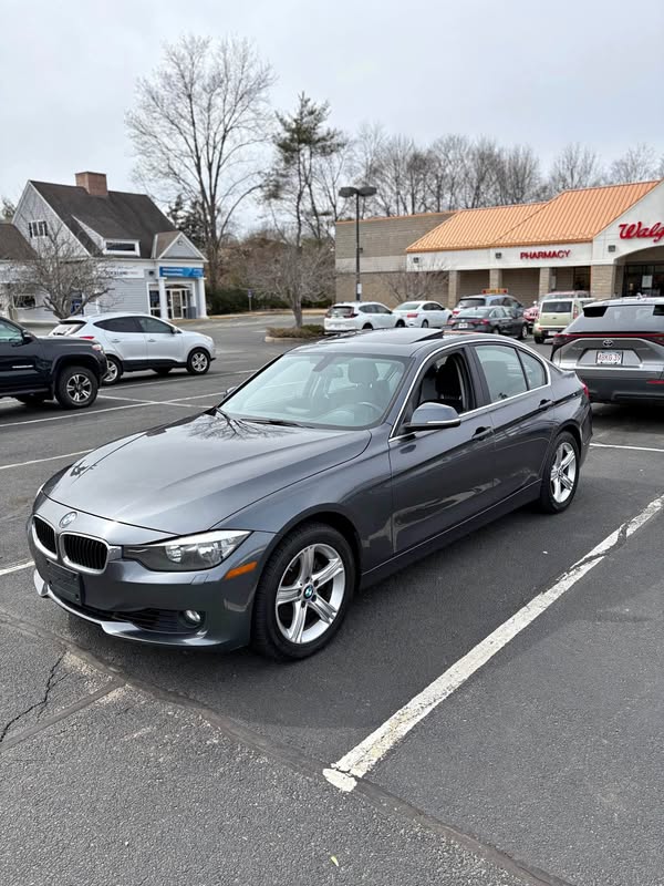 2015 BMW 3 Series - 328i xDrive Sedan 4D
