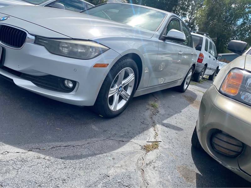2014 BMW 3 Series - 320i Sedan 4D