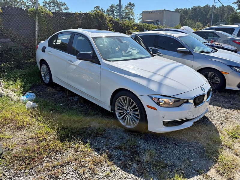 2016 BMW 3 Series - 320i Sedan 4D