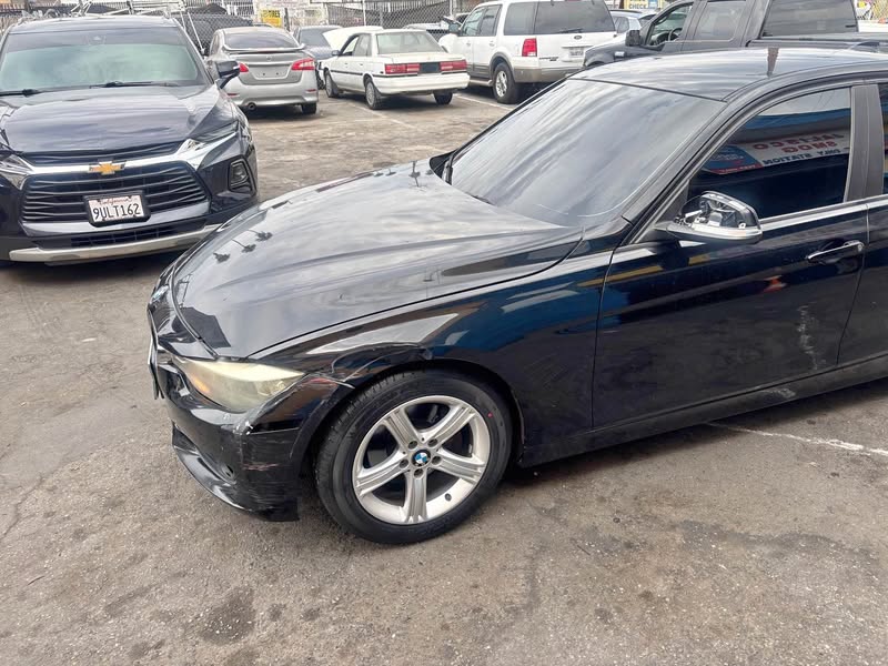 2015 BMW 3 Series - 320i Sedan 4D