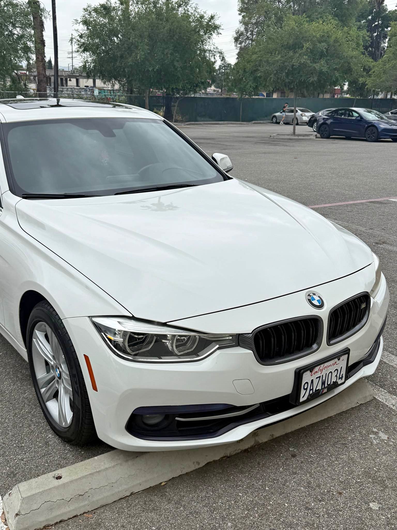 2018 BMW 3 Series - 320i Sedan 4D