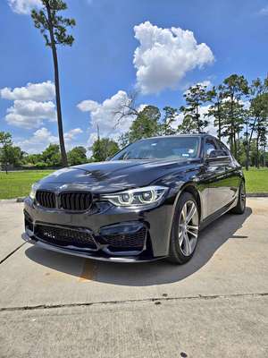 2017 BMW 3 Series - 320i Sedan 4D