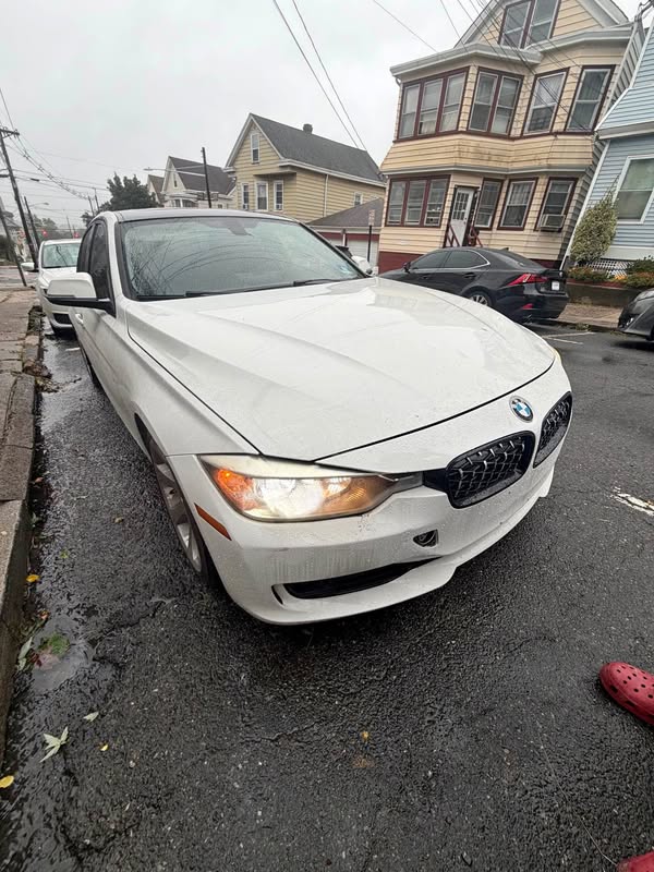 2013 BMW 3 Series - 328i xDrive Sedan 4D