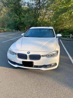 2017 BMW 3 Series - 330i xDrive Sedan 4D