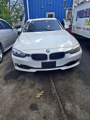 2014 BMW 3 Series - 320i Sedan 4D