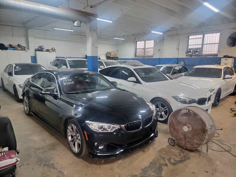 2018 BMW 3 Series - 328i Sedan 4D