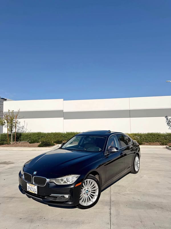 2015 BMW 3 Series - 328i Sedan 4D