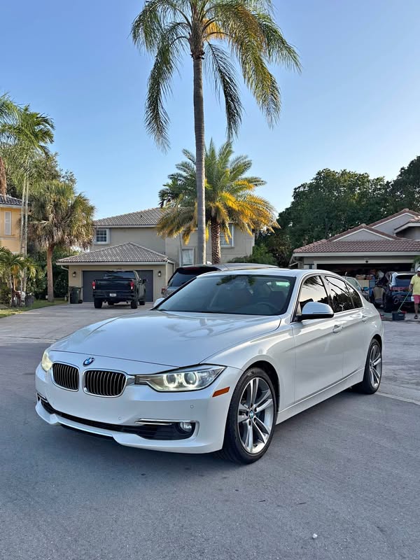 2015 BMW 3 Series - 328i Sedan 4D