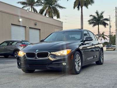 2016 BMW 3 Series - 320i xDrive Sedan 4D