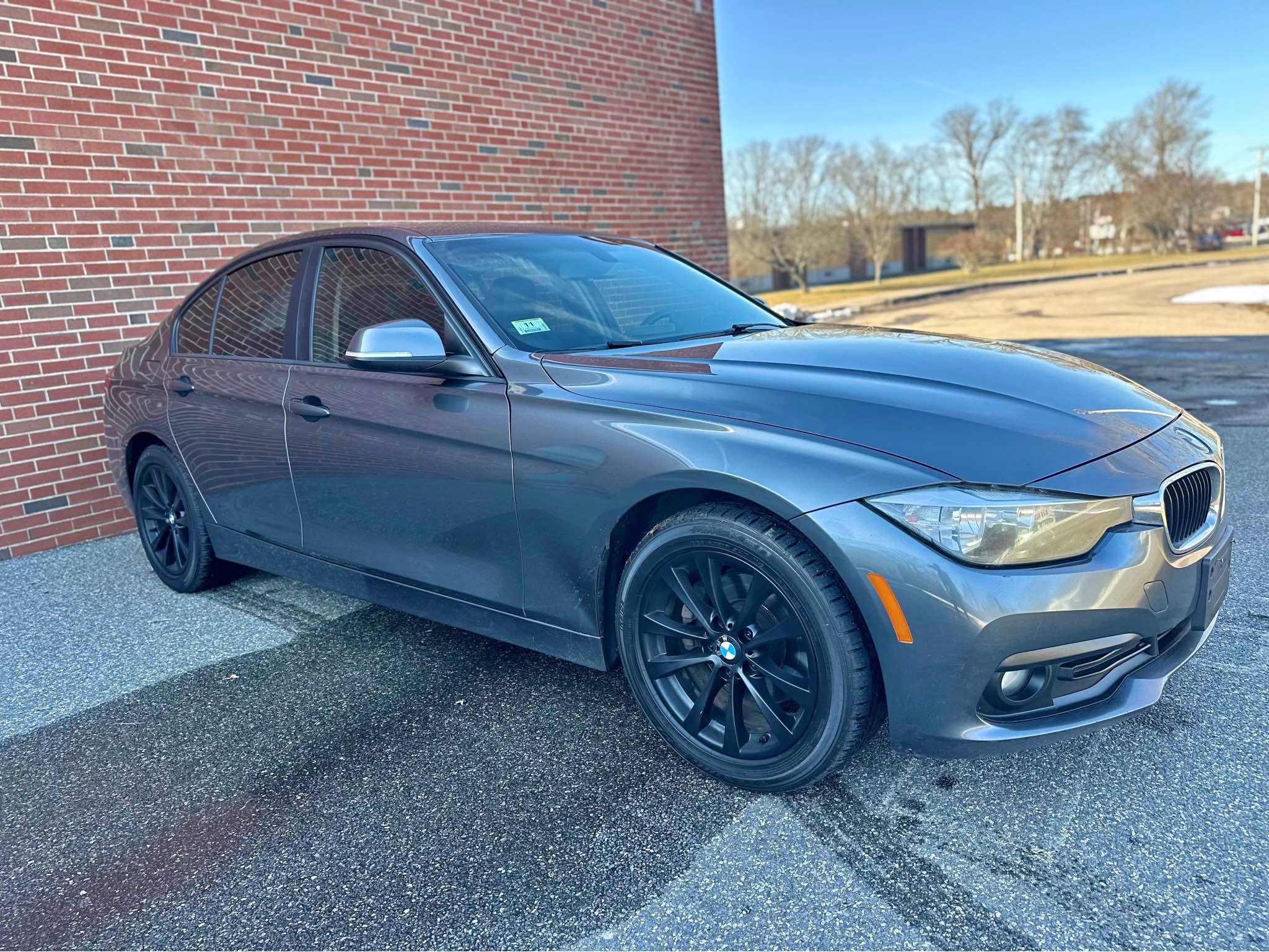 2016 BMW 3 Series - 320i xDrive Sedan 4D