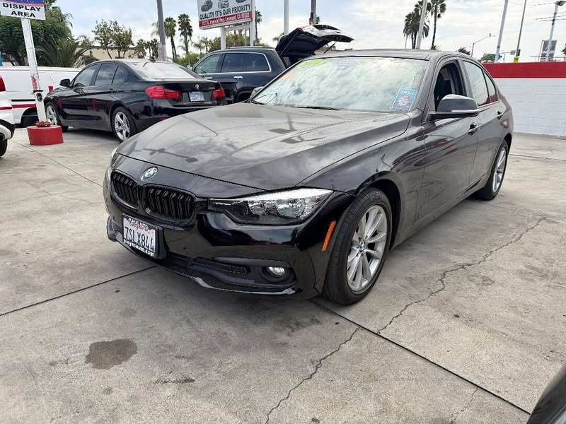 2016 BMW 3 Series  320i Sedan 4DR