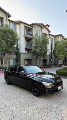 2017 BMW 3 Series - 320i Sedan 4D