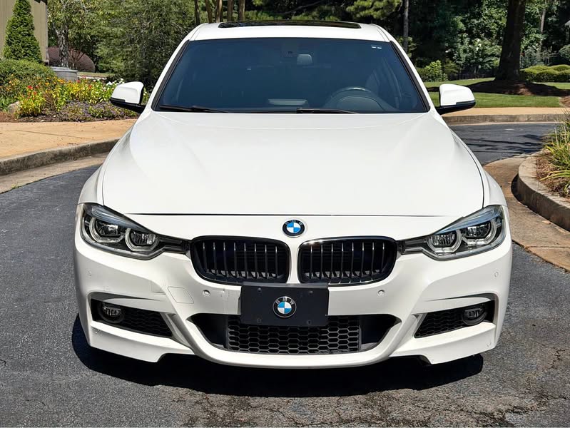 2017 BMW 3 Series - 330e iPerformance Sedan 4D