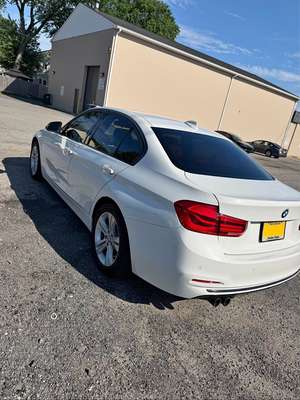 2018 BMW 3 Series - 330xi AWD Sedan 4D