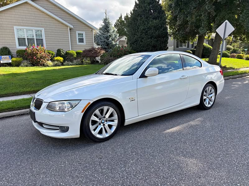 2012 BMW 3 Series - 328i xDrive Coupe 2D