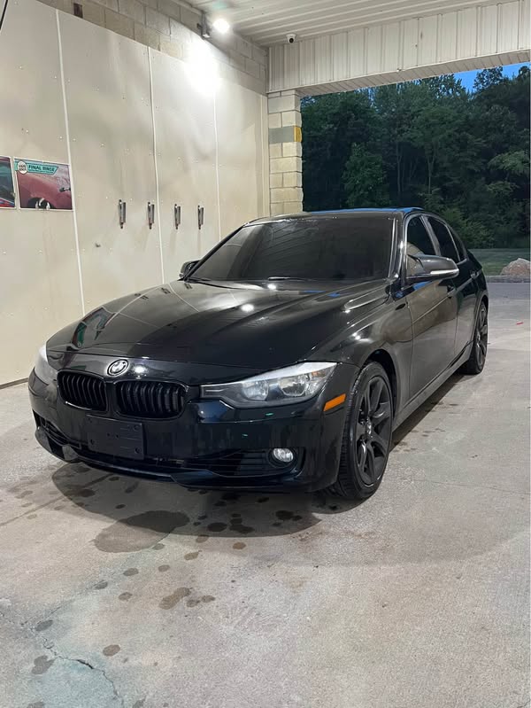 2015 BMW 3 Series - 328i xDrive Sedan 4D