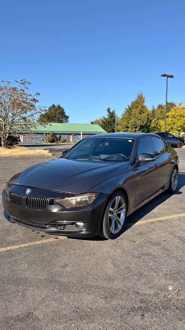 2012 BMW 3 Series - 328i Sedan 4D